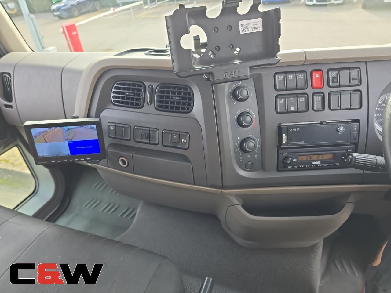 Vehicle image 26